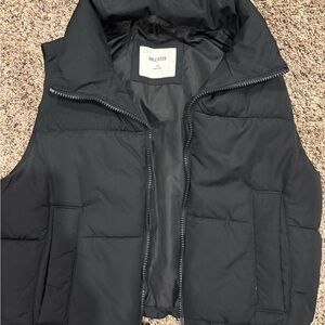 Hollister Charcoal Quilted Vest